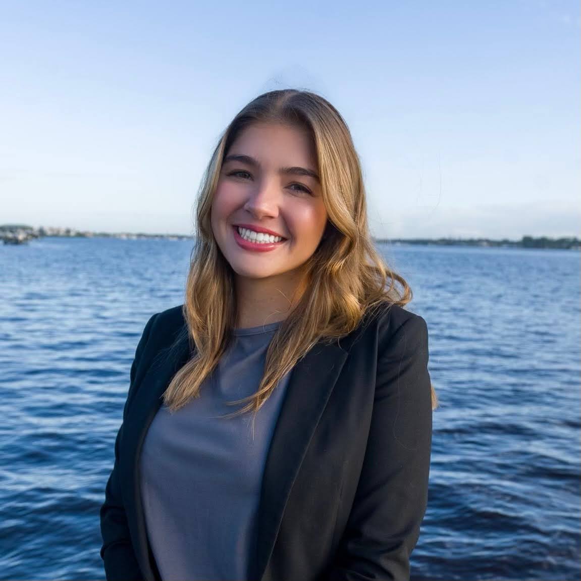 Savannah Curry headshot